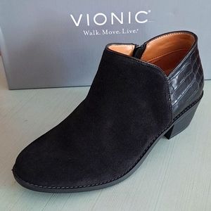 Vionic Boot Black Marissa Size 7